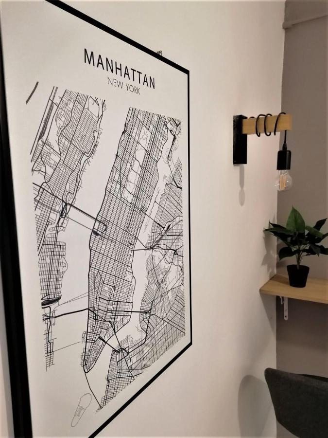 Central Home Apartment In The City Center エゲル エクステリア 写真