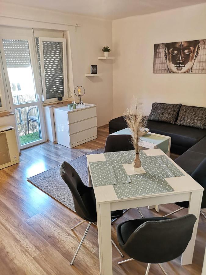Central Home Apartment In The City Center エゲル エクステリア 写真