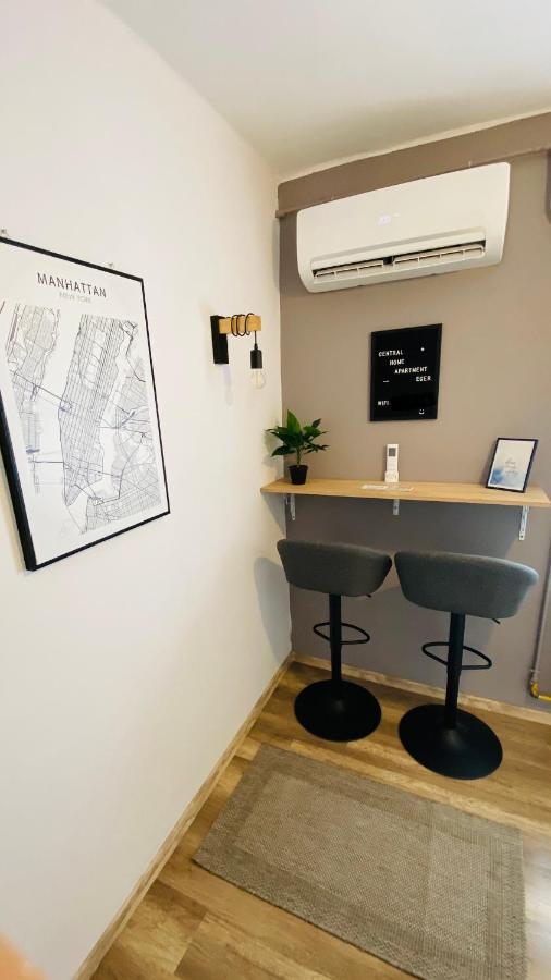 Central Home Apartment In The City Center エゲル エクステリア 写真