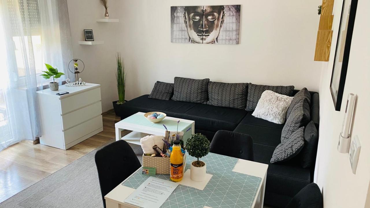 Central Home Apartment In The City Center エゲル エクステリア 写真